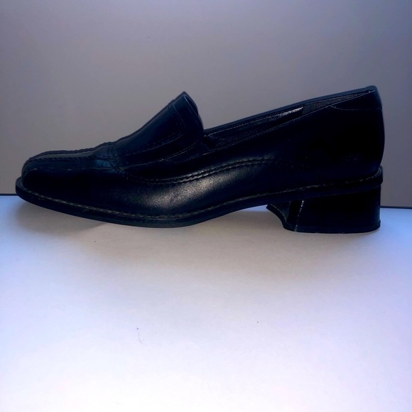 Women’s Italien Leather 90’s style Shoes - Picture 12 of 12